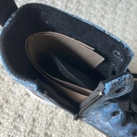 Martino NIB Women’s Nina Blue City Handmade Leather Boots Size 8 NEW - Picture 9 of 15